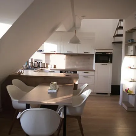 Apartament Eiland *