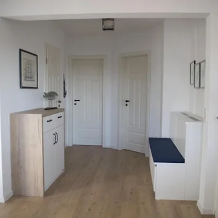 Eiland Apartament *